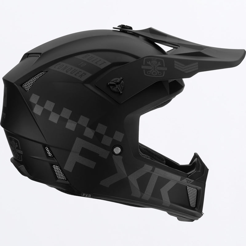 ClutchGladiator_Helmet_BlackOps_SKU_240628-_1010_Extra2
